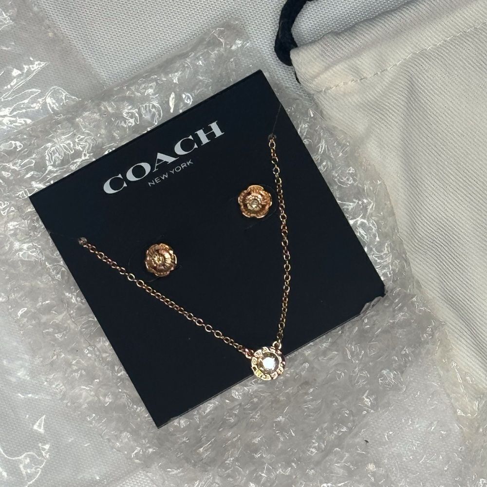 COACH Open Circle Necklace & Tea Rose Stud Earrings, New with Dust Bag